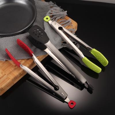 China Sustainable Utensil Kitchen Accessories Food Grade Silicone Bread Tongs 430/304 Stainless Steel Clip BBQ Food Tongs for sale