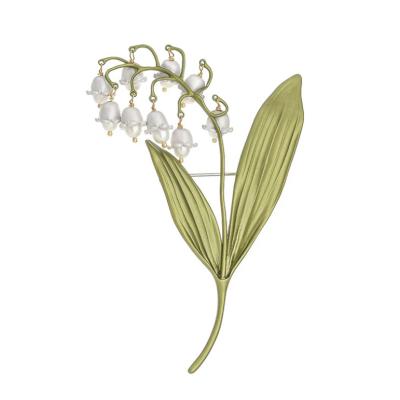 China Fashion Designer New Pastoral Style Temperament Lily of the Valley Pearl Brooch Lily of the Valley Green Leaf Factory Jewelry Accessories for sale