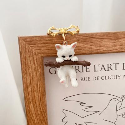 China Cute cat fashion cartoon bow Japanese style badge accessories pin female brooch three-dimensional fashionable personality new for sale