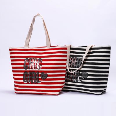 China Lady Horizontal Stripe Pattern Large Portable Beach Bag Personalized Beach Bags With Embroidery Pattern for sale