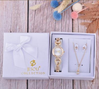 China Luxury Water Resistant Women Gift Set Watch Necklace Rose Gold Valentine's Day Lady Fashion Promotional Gift for sale