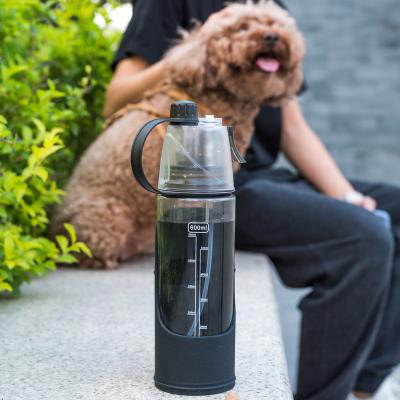 China Sustainable Portable Plastic Dog Water Bottle 600ML Pet Bottle Dog Water Bottle Dispenser With Spray for sale