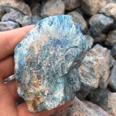 China Wholesale Natural Raw Blue Apatite Crystal China Stone Rough Rock Stone For Decoration for sale