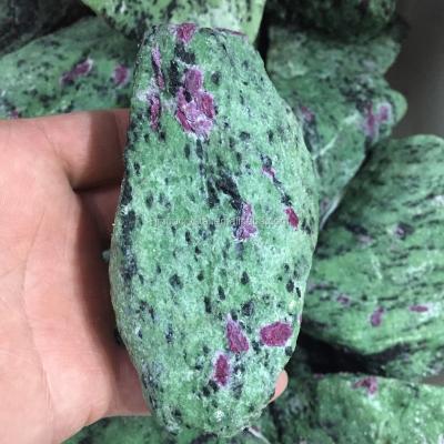 China China Natural Epidote Ruby Zoisite Rough Crystal Stones for Decoration for sale