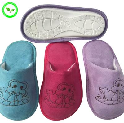 China Frog Home Children Embroidery Slipper LE170678 Home Slipper for sale