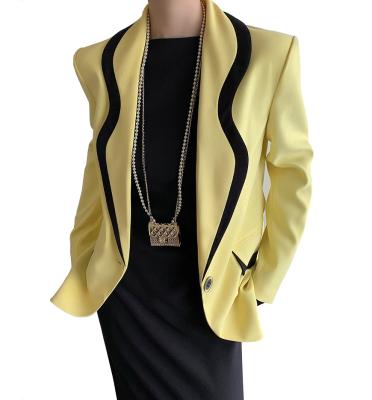 China Anti-wrinkle women's fashionable classic elegant black patchwork lapel blazer jacket suit rippling coat with shoulder pads and double flap pockets for sale