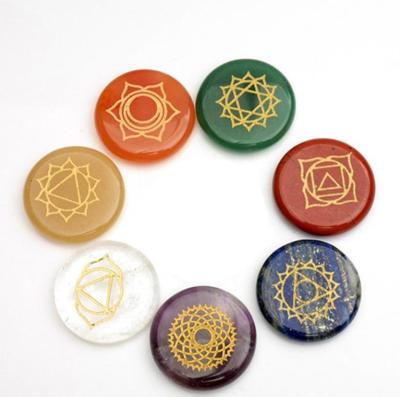 China Opalescent/Opalescence 7 Chakra Etched Reiki Etched Gratitude Stones 25mm for sale