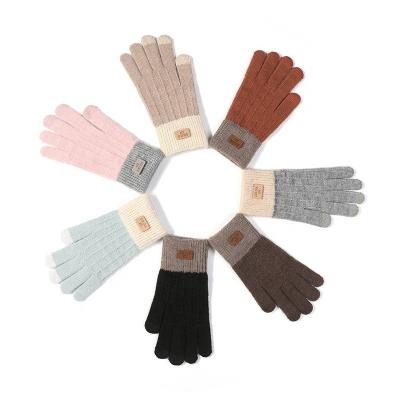 China Warm Knitted Winter KENSHELLEY Gloves Women Medium Thick Winter Glove Warm Knitted Stripes Pattern Wool Knitted Gloves for sale