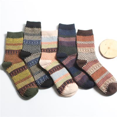 China Comfortable Autumn Winter Ethnic Style Sock Argyle Stripe Tube Retro National Style Antiskid/Breathable Socks For Men for sale