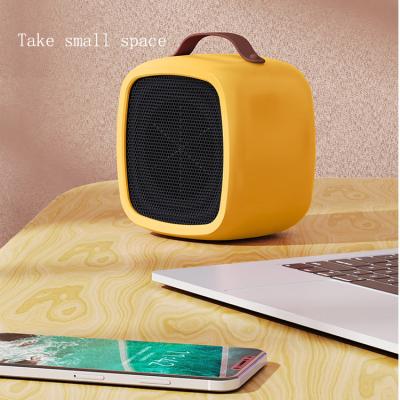 中国 Portable square design mini electric fan heater room warm air blower heave space heater usb fan 販売のため