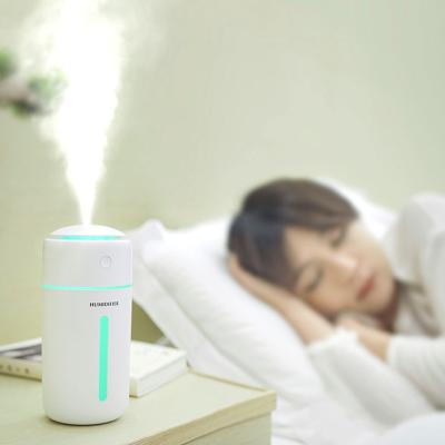 China New Customized Logo Home Mini Portable Drop Shipping Usb Car Charger 350ml Aroma Diffuser Car Mist Air Humidifier Te koop