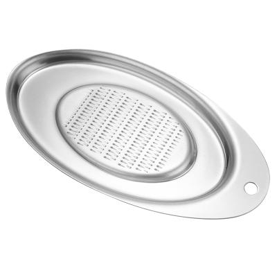 China Sustainable Personalized Manual Oval Shape Food Grade Grater Dish For Garlic And Vegetable for sale