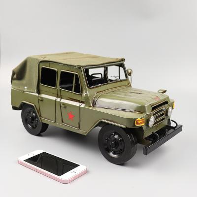 China Retro China Simulation Beijing Jeep 212 Iron Handwork Collection Decoration Living Room Bar Window Decoration Car Model for sale