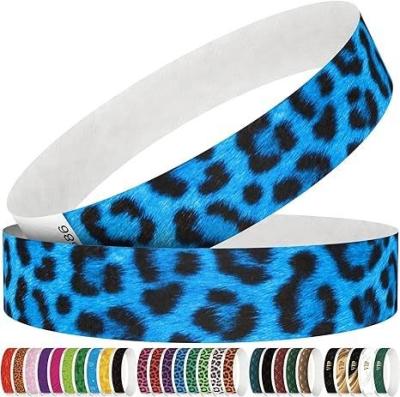 Chine Des bracelets en papier imperméable pour les événements en papier Tyvek rouge avec une impression personnalisée à vendre