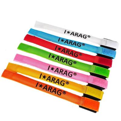 Chine Impression offset personnalisée Nylon flashing Bracelets LED brillent dans l'obscurité pour les événements Concerts à vendre