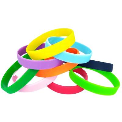 China Cartoon Shape Custom Silicone Wristband Perfect for Casual and Sporty Look for sale