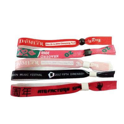 China Usage Scenarios Personalized Satin Fabric Wristbands for Events Festivals Parties and More for sale