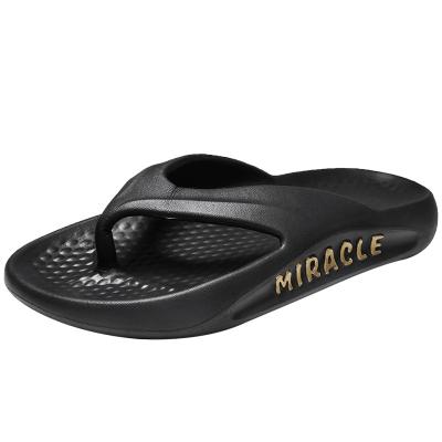 China Fashion Trend Bathroom Unisex Rubber Slippers Slide Flip Flops for sale