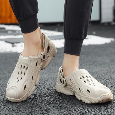 China Fashion Trend Wholesale Custom Summer Clog Shoes Anti-slippery Breathable Clogs for sale