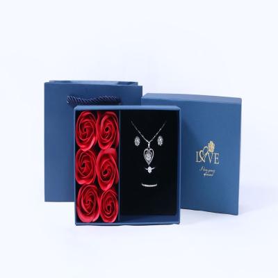 China Ring Box Lovers' Gift Flower Jewelry Box Hot Sale Velvet Jewelry Box Preserved Luxury Set for sale