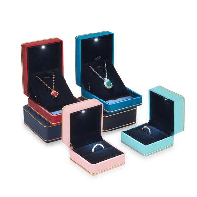 China Hot Luxury High Quality Customs Lead Ring Box Creative Design Fashion Style Jewelry Ring Boxes for sale