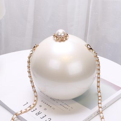 China Ball Shape New Design Fashion Women Mini Pearl Evening Bags White Bolsos De Noche Sac De Soiree for sale