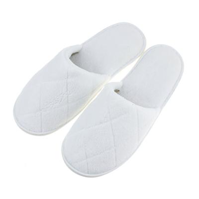 China Customer Logo Hotel Disposable Slippers high quality hotel/hotel/airline home/travel non-woven slippers prices good for sale