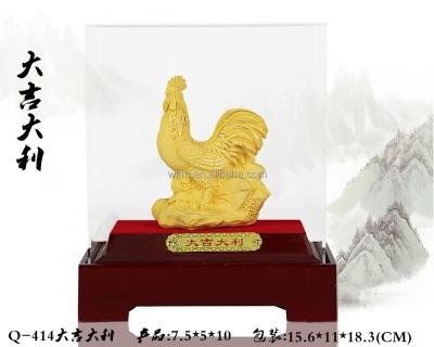 China China Metal Statue Gifi 2018 For New Year Golden Rooster Mascot Figurine for sale