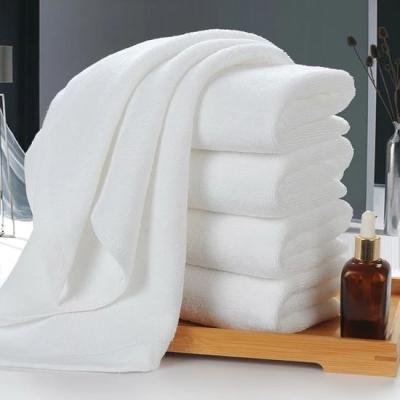 China Luxury White Color 100% Cotton Towel Hotel Use Customized Logo for sale