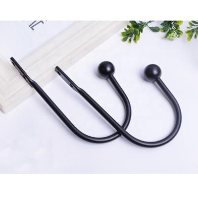 China Curtian Accessories Metal Barrier Hooks Curtain Barrier Hook Holder for sale