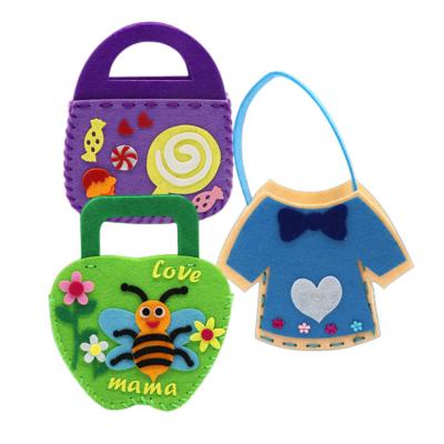 China Fabric Felt Diy Set Kids Craft Kit Felt Cartoon Handbag Art Opens And Diy Toys Handmade Toys for sale