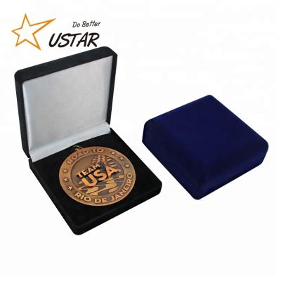 China Low MOQ Factory Price Recyclable High Quality Custom Leather Velvet Gift Boxes For Medals And Coin for sale