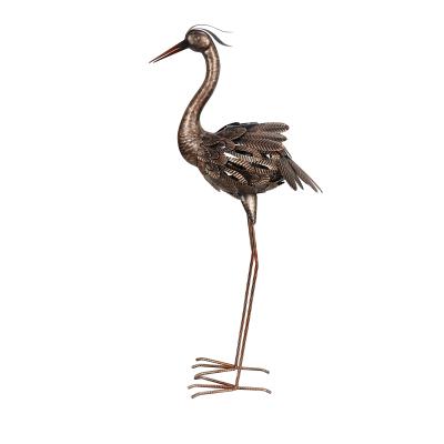 China OEM Brown Metal Heron Shape Animal Solar Garden Decor Stereoscopic Heron Garden Statue for sale