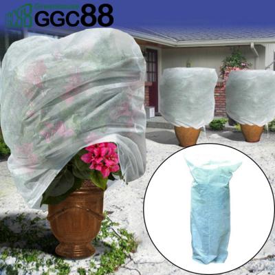 China Winter Fruit Tree Plants Protective Potted Plants Cover Frost Cover Cloth Poly Simple Warm Garden Cloth Cover for sale