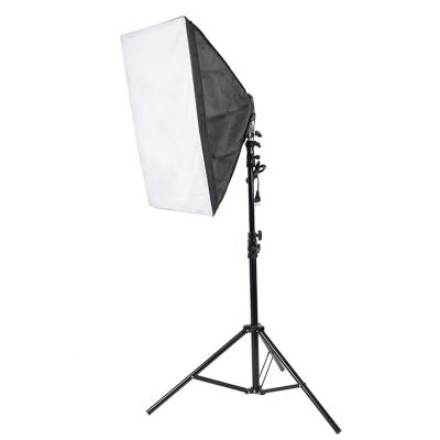 China Photographic equipment continuous light traditional photo studio continuous softbox light softbox with four main lamp holder for sale