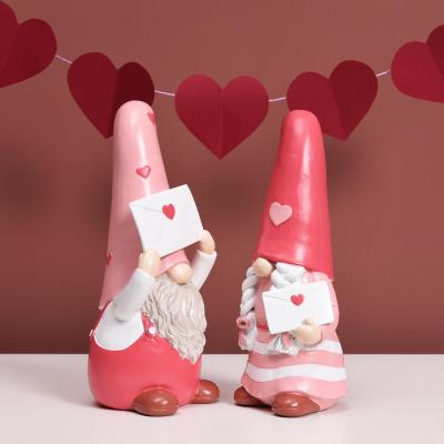 China 2021 Resin Valentine's Day Gift Craft Witch Table Ornament Swedish Decor Faceless Gnomes Resin Rose Statue Beautiful for sale