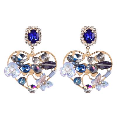 China 2022 Newest Arrival Vintage Flower Heart Drop Earring Rhinestone Hollow Resin Flower Love Heart Acrylic Earrings for sale