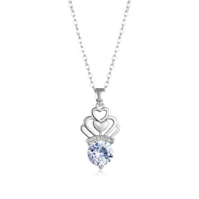 China Vintage Exquisite Crystal Heart Crown Pendant Necklace Stainless Steel Zircon Crown Copper Chain Necklace for sale