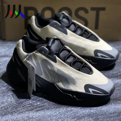 China CUSHIONING 2020 Original High Quality Latest Design Yeezy Shoes Men Fashion Yeezy 700 V3 Running Sports Shoes for sale