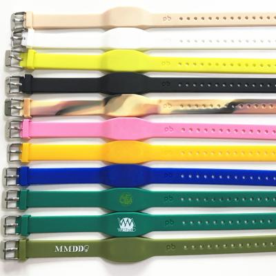 China Special Promotion Silicone Wristband / Silicone Adjustable Wristbands for sale