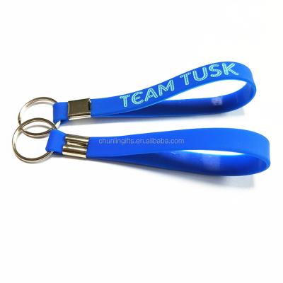 China New OEM Promotional Gifts Silicone Keychains for sale