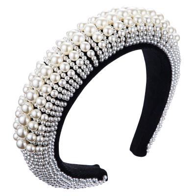 China Retro Fabric Personality Fashion Pearl Headband White Sponge Thickened Hair Circle for sale