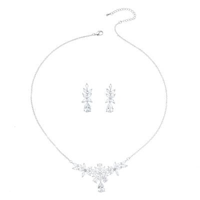 China TRENDY Classic Fashion Jewelry Gift Bridal Rhinestone Necklace Set Earrings Pendant Necklace Set For Women for sale