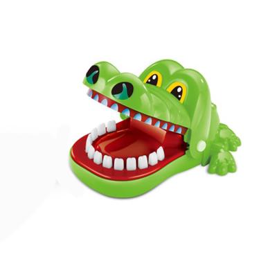 China Family Game Game Finger Teether Toys Sharp Sharp Tricky Crocodile Toys Game LF0028991 for sale