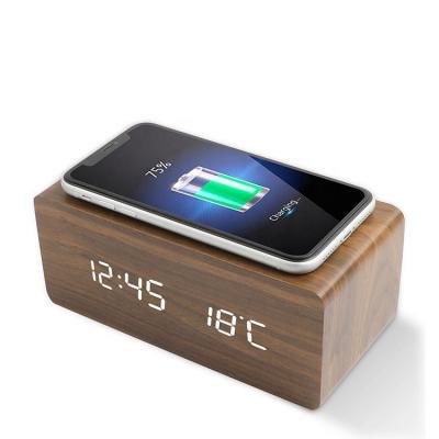 China Cheap Wooden Calendars Factory Digital Alarm Clock With Temperature Display Smart Phone Charger Radio Date Alarm Clock OEM ODM for sale