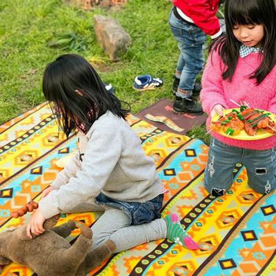 China 2021 New Durable Portable Camping Outdoor Mats Waterproof Beach Mat for sale