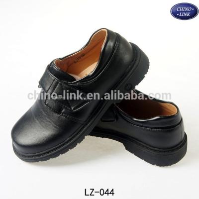 China Buckle Strap Good Quality New Style PU Kids School Shoe Boy Sole Sneaker for sale