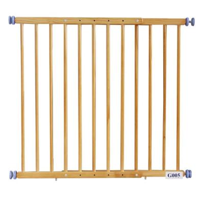 China Baby Protection New Zealand Pine Wood Baby Safety Gate for sale