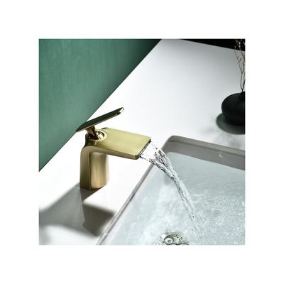 China Rose Gold Chrome Basin Solid Brass Faucet Metered Colorful Kitchen Faucets With Long Life for sale