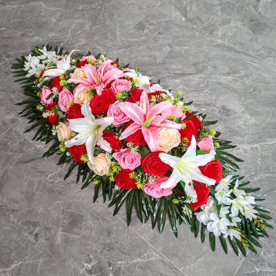 China High-Grade Environmental Garland Memorial Funeral Flowers Casket Flower Simulation Lily and Love Roses Memorial Funeral Decoration for sale